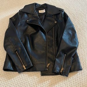 Black faux leather jacket size M